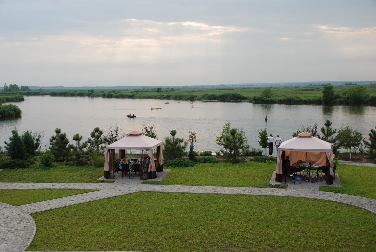 Novoselovka  Ostrov River Club מראה חיצוני תמונה